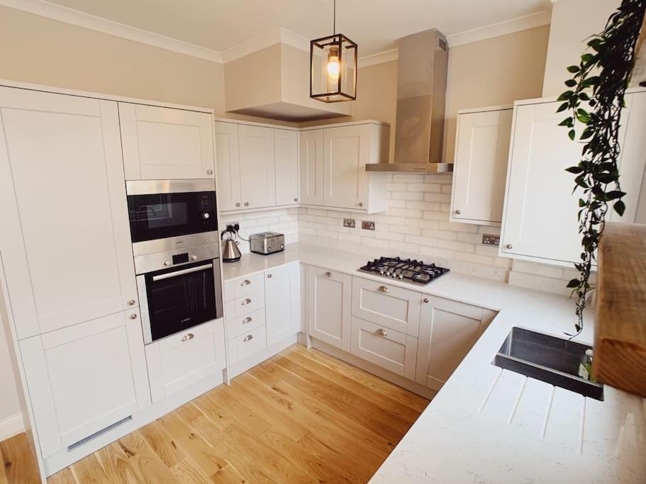 Tynemouth Seaside 3 Bed House Close To Beach/Bars/Restaurants - Parking Space Included Villa Exterior photo